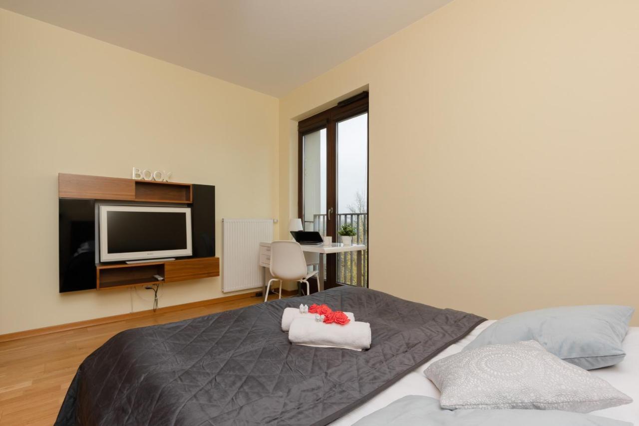 Warsaw Srodmiescie Apartment With Balcony By Noclegi Renters 外观 照片