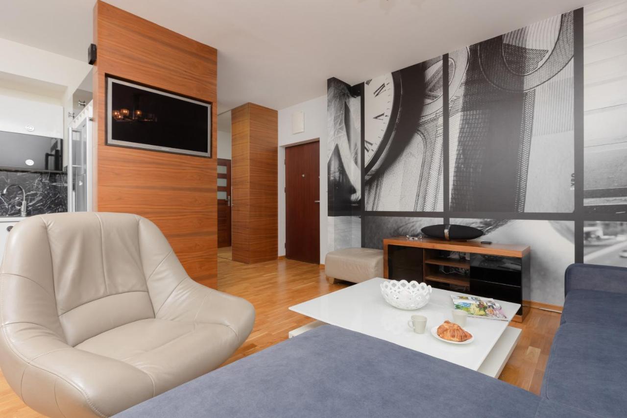 Warsaw Srodmiescie Apartment With Balcony By Noclegi Renters 外观 照片